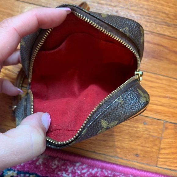 Authentic Louis Vuitton Monogram Canvas Wapity Case Zippered Pouch - Picture 8 of 10